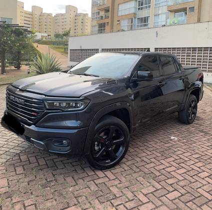 RAM RAMPAGE 2.0 HURRICANE 4 TURBO GASOLINA R/T 4X4 AUTOMÁTICO